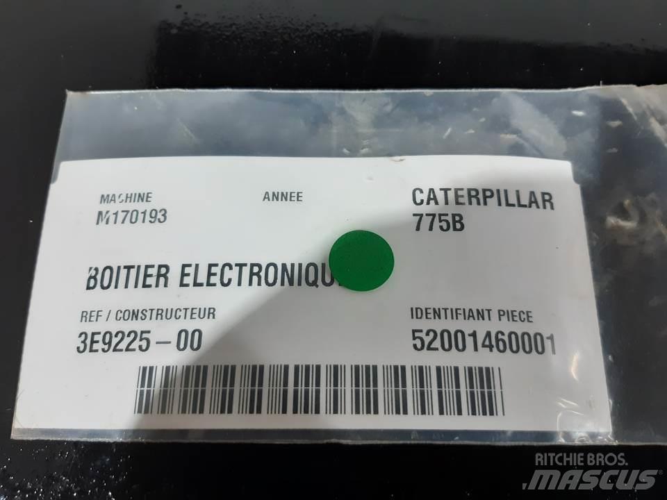 CAT 775B Ohjaamo ja sisusta