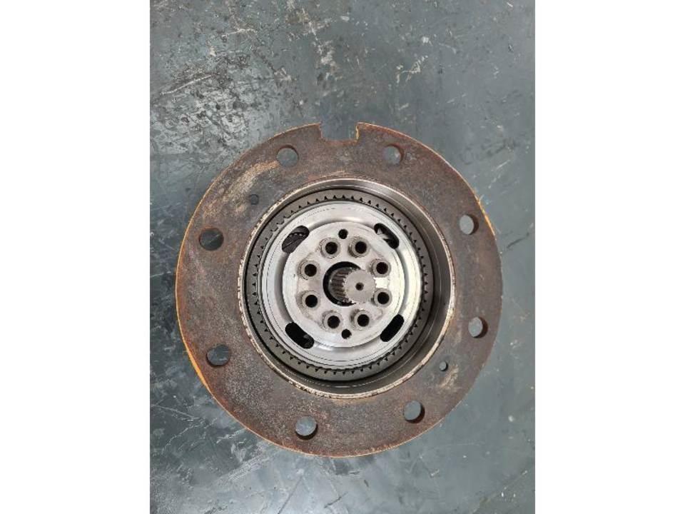 CAT 906H Vaihteisto