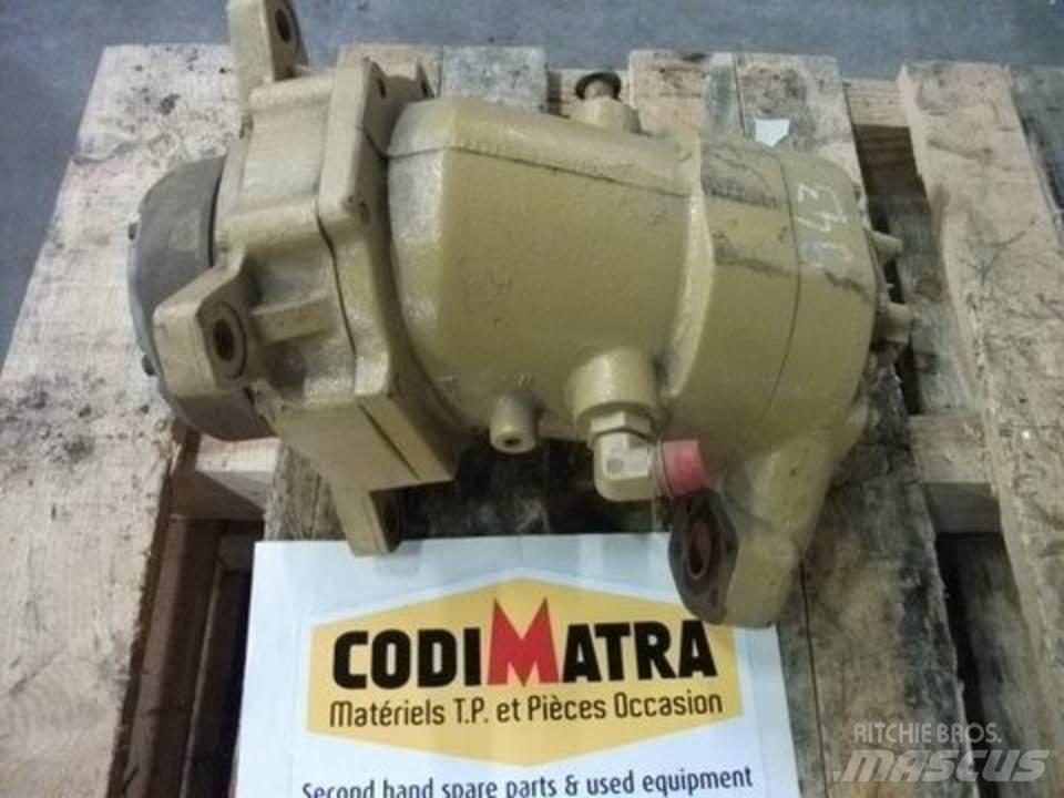 CAT 943 Hydrauliikka
