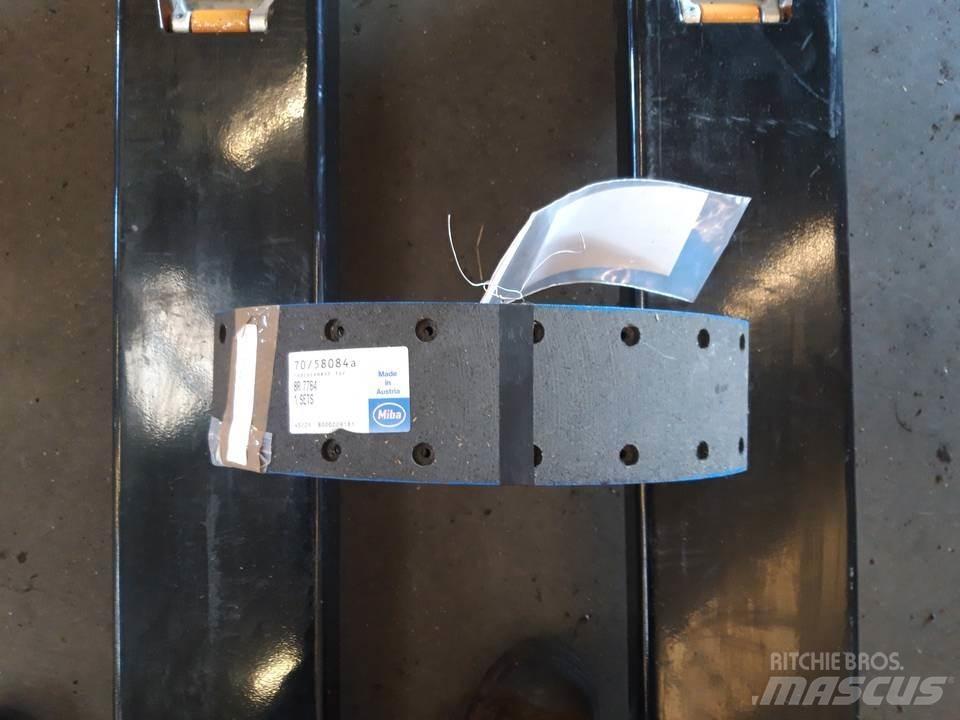 CAT 950 Ketjut, telat ja alustat