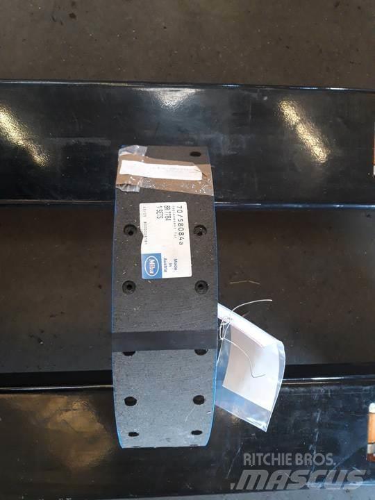 CAT 950 Ketjut, telat ja alustat