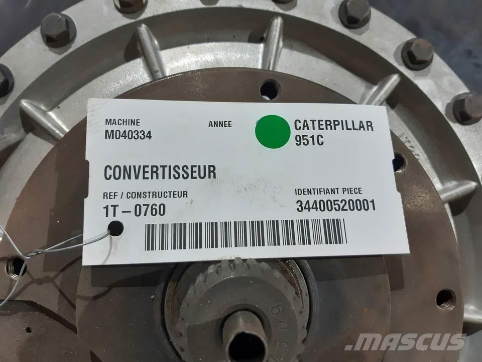 CAT 951C Vaihteisto