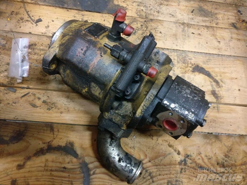 CAT 953D Hydrauliikka