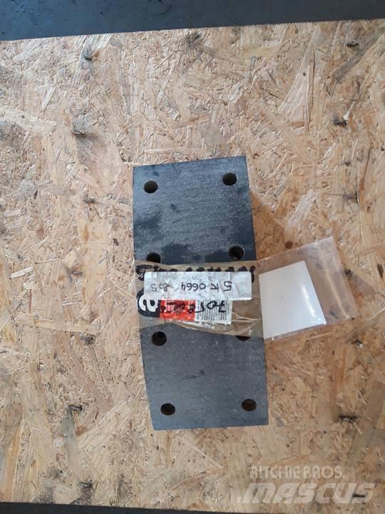CAT 966C Ketjut, telat ja alustat