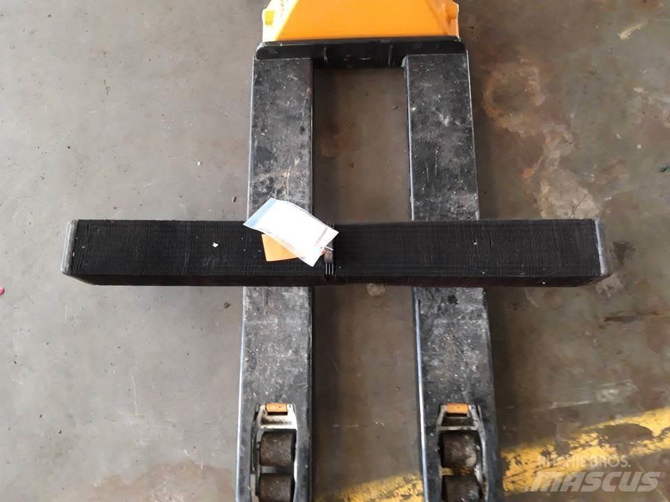 CAT 970F Moottorit