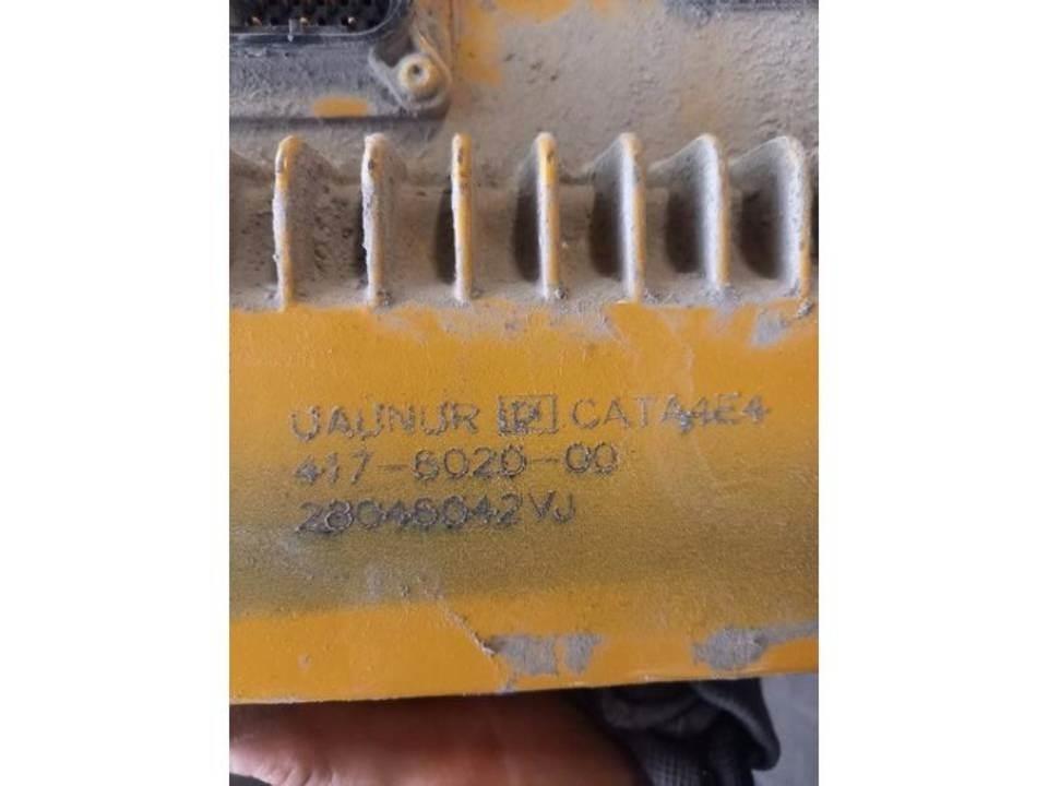 CAT 972M Ohjaamo ja sisusta
