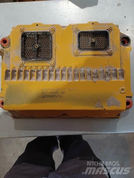 CAT 972M Ohjaamo ja sisusta
