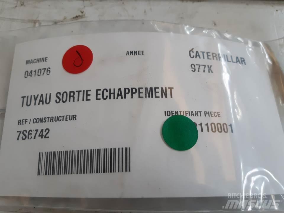 CAT 977K Moottorit