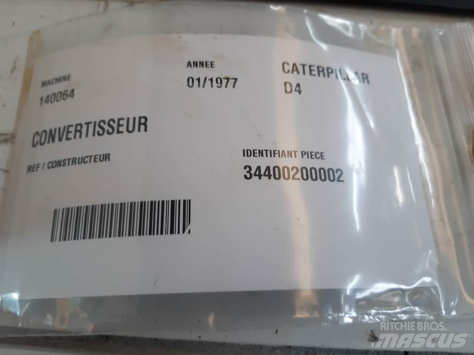CAT D4 Vaihteisto