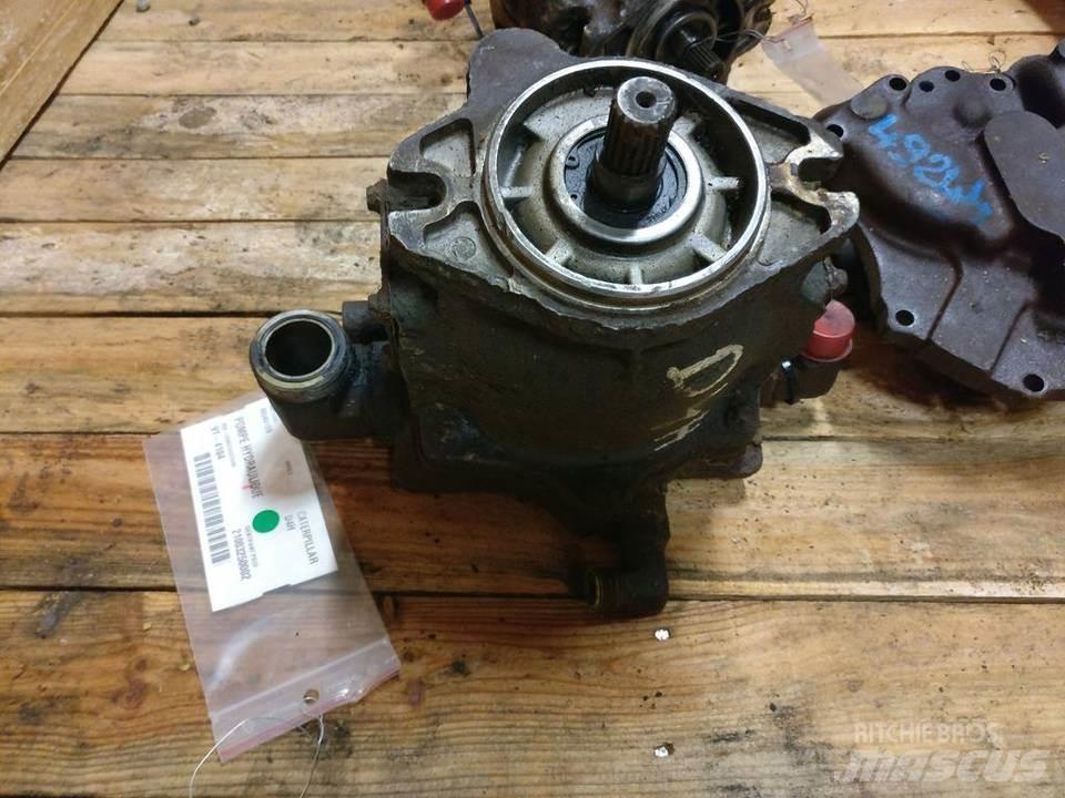 CAT D4H Hydrauliikka