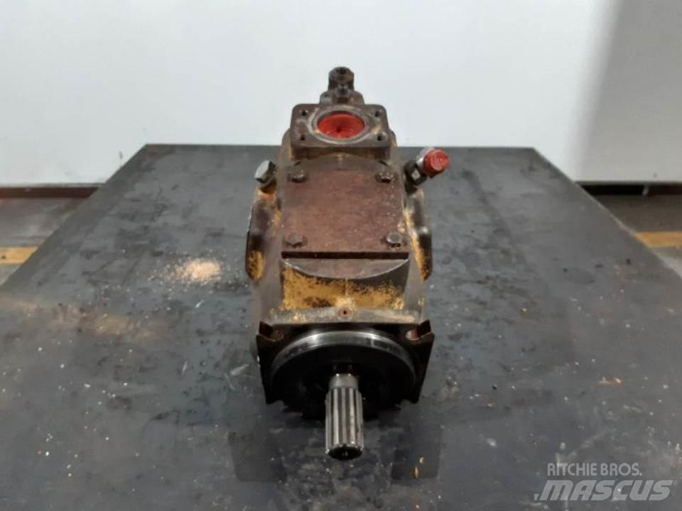 CAT D5H Hydrauliikka
