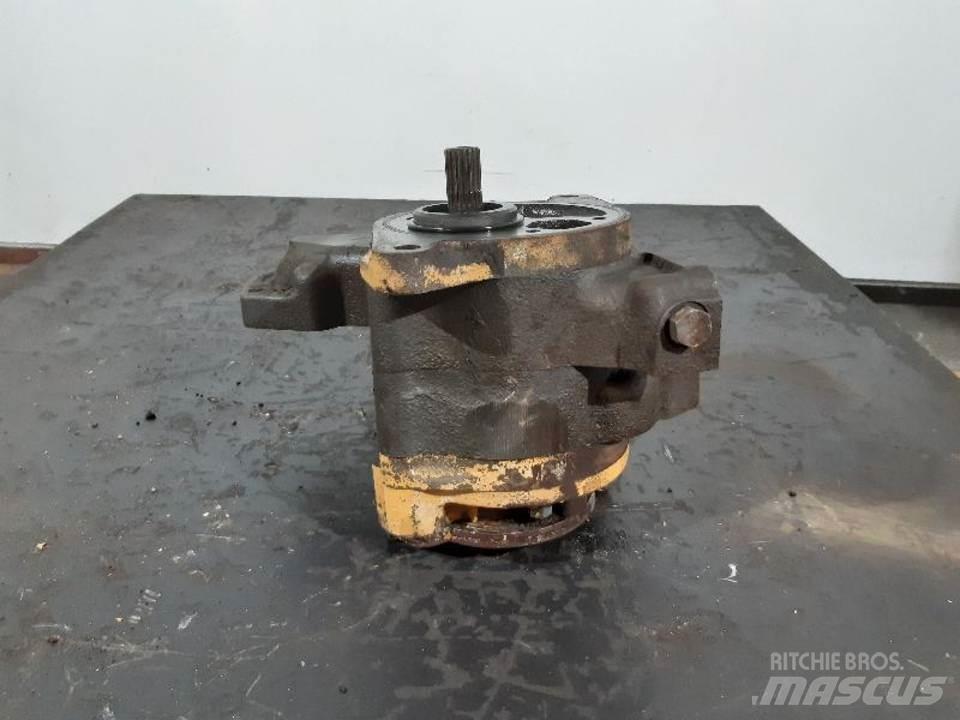 CAT D5H Hydrauliikka