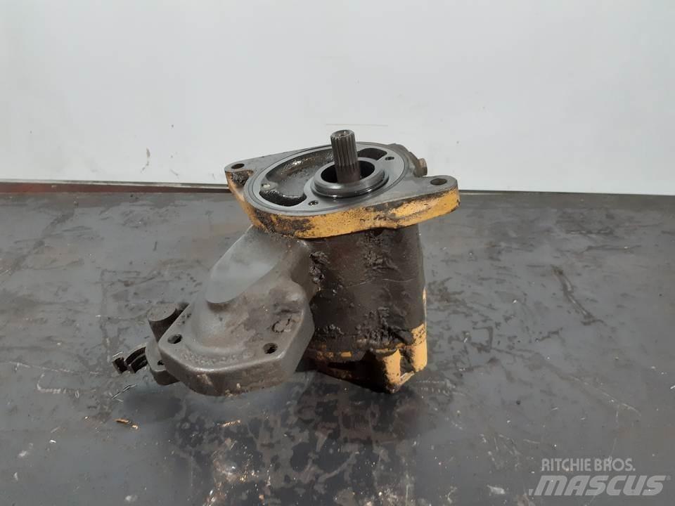 CAT D5H Hydrauliikka