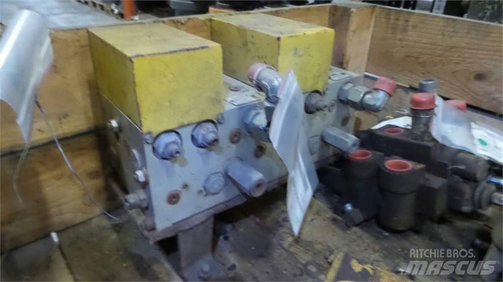 CAT D5H Hydrauliikka