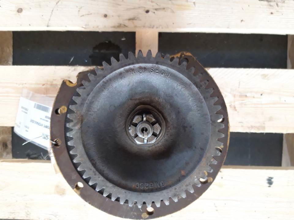 CAT D7E Hydrauliikka