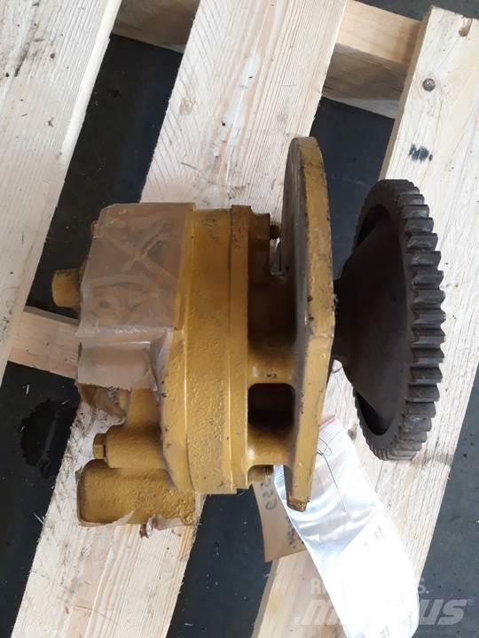 CAT D7E Hydrauliikka