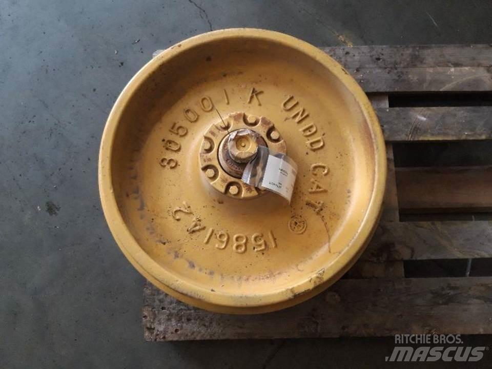 CAT D7R Ketjut, telat ja alustat