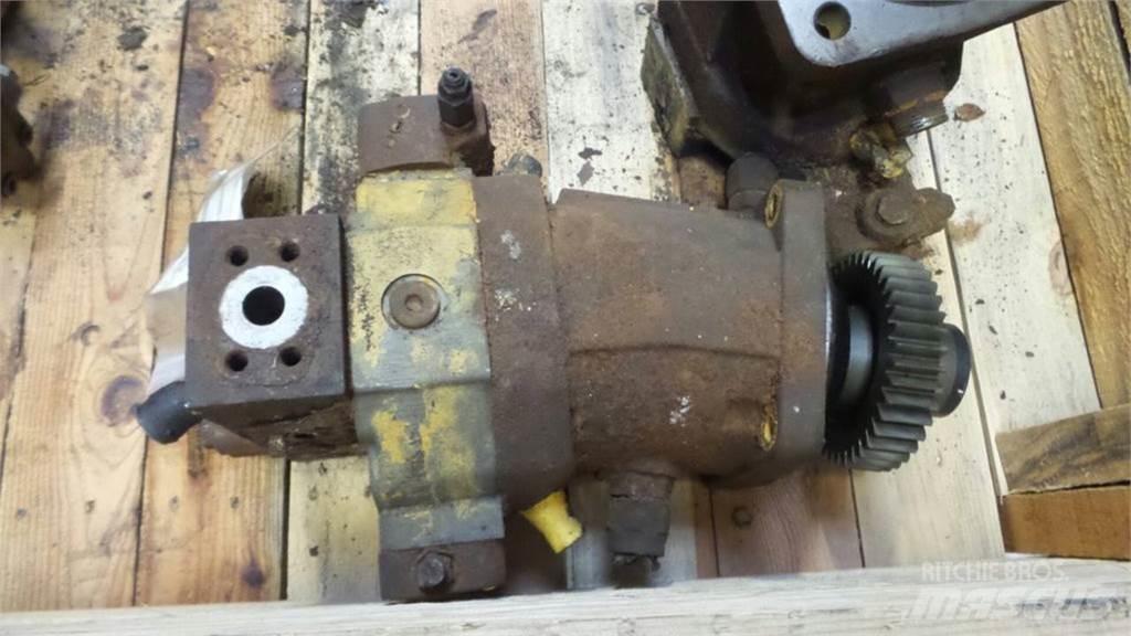 CAT IT14G Hydrauliikka