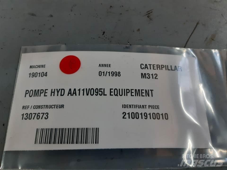 CAT M312 Hydrauliikka