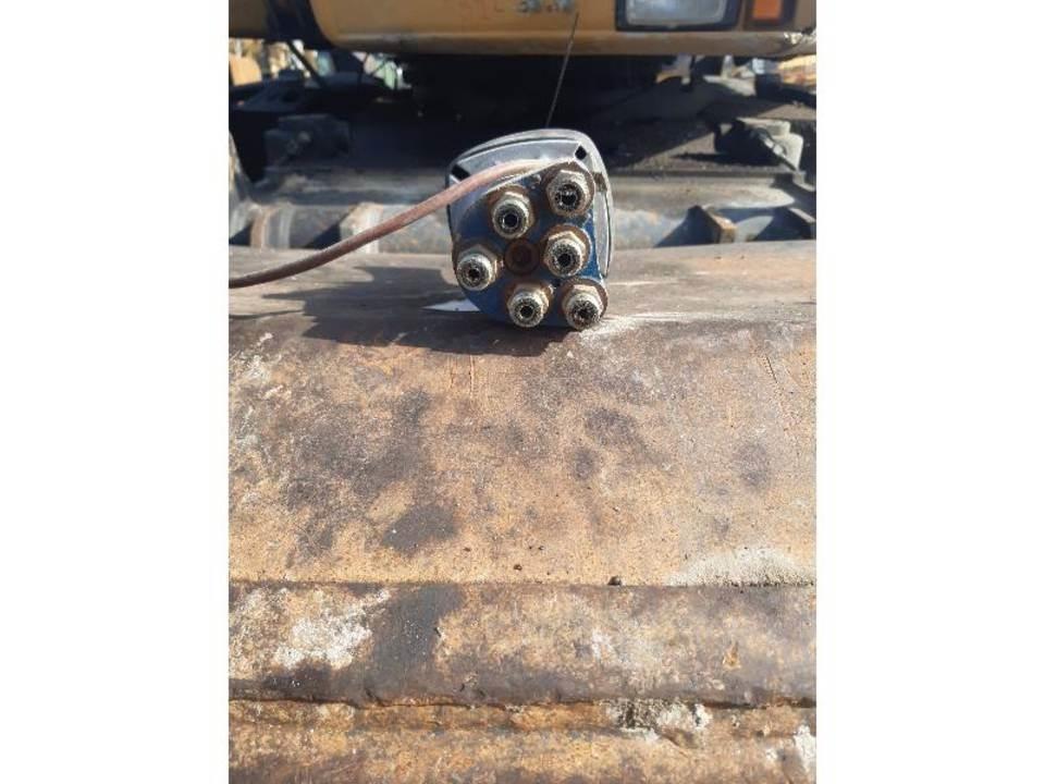 CAT M312 Ohjaamo ja sisusta