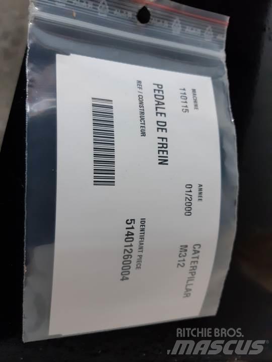 CAT M312 Ohjaamo ja sisusta