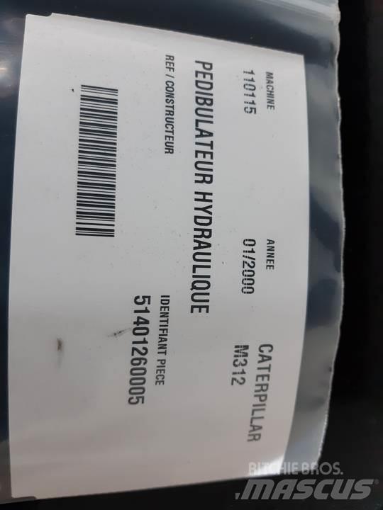 CAT M312 Ohjaamo ja sisusta