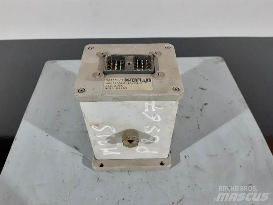 CAT M315 Ohjaamo ja sisusta