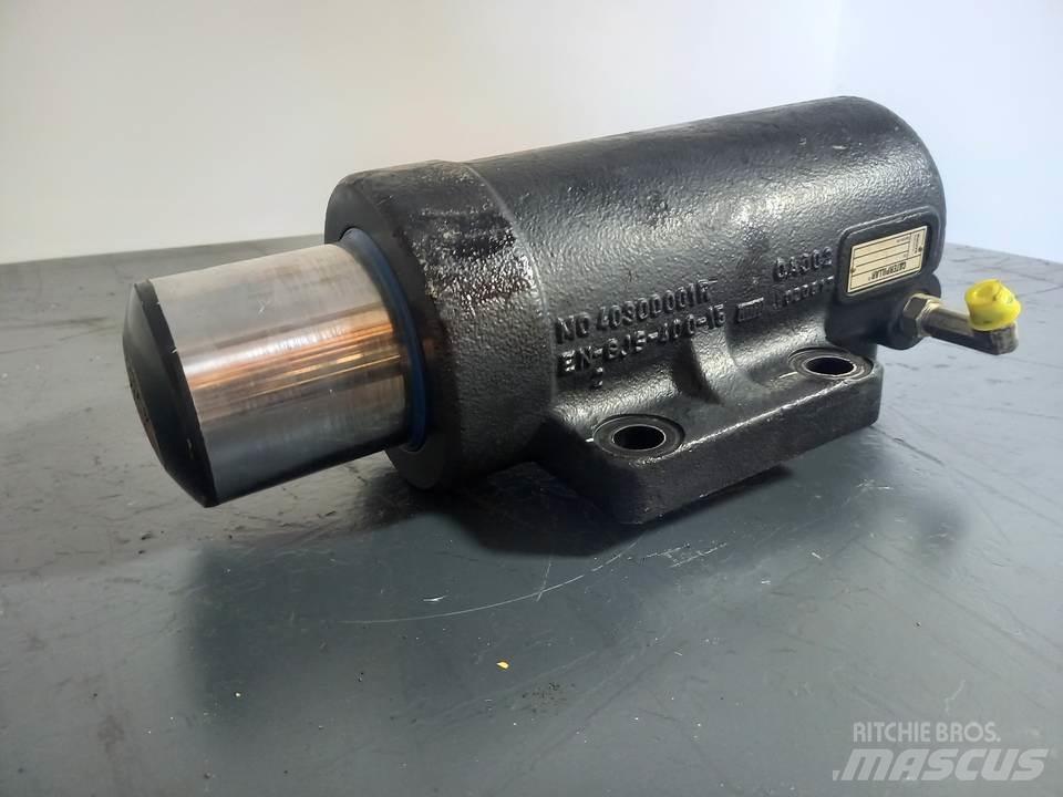CAT M320F Hydrauliikka