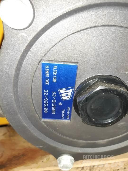 JCB 8060 Ohjaamo ja sisusta