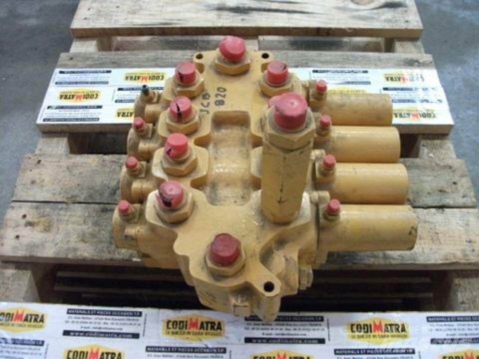 JCB 820 Hydrauliikka
