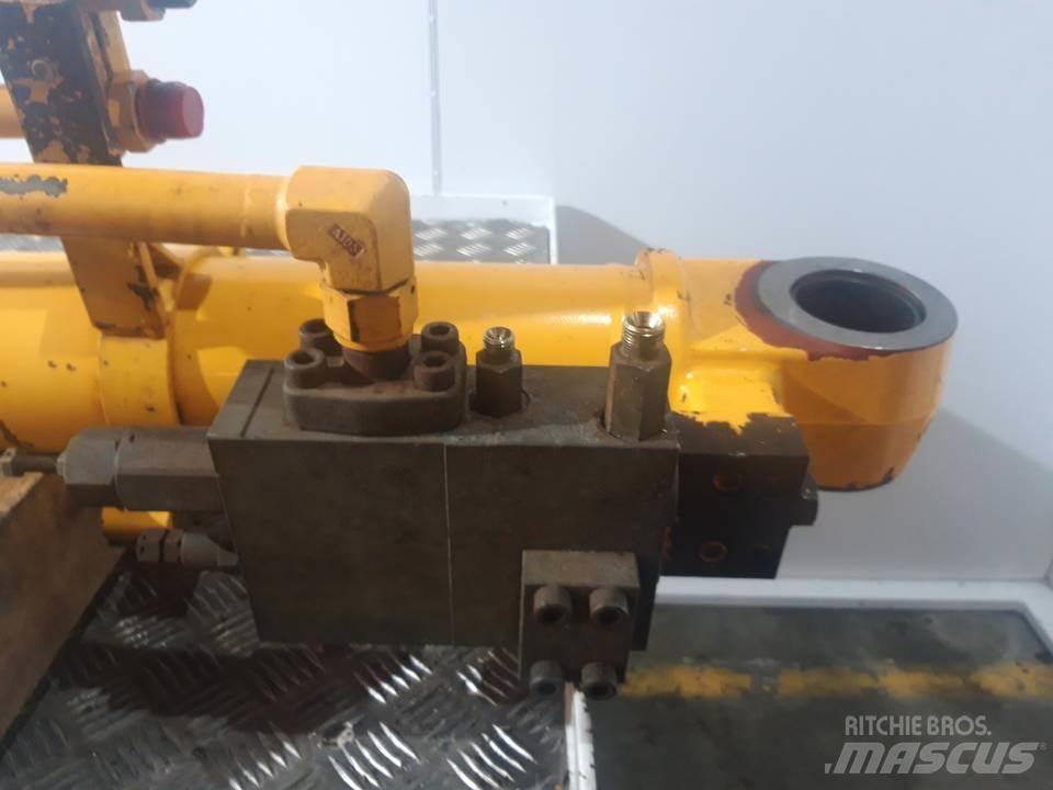 JCB JS160 Hydrauliikka