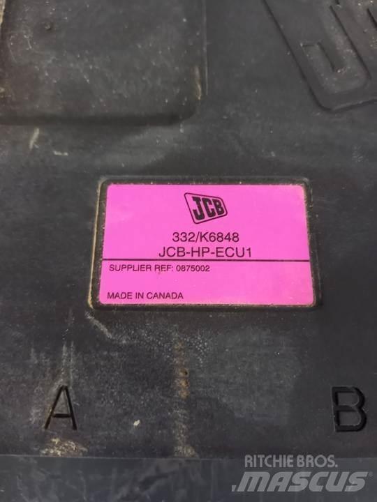 JCB JS190 Ohjaamo ja sisusta