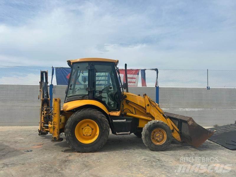 JCB 3 CX Kaivurikuormaajat
