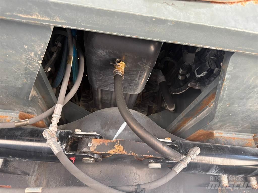 Grove GRT8100 RT-nosturit