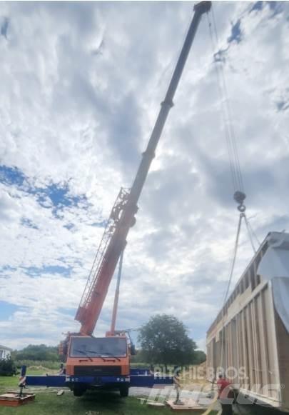 Grove GMK4075 Mobiilinosturit