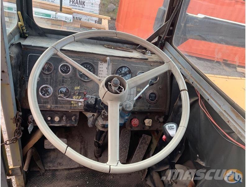 Grove TM1300 Mobiilinosturit