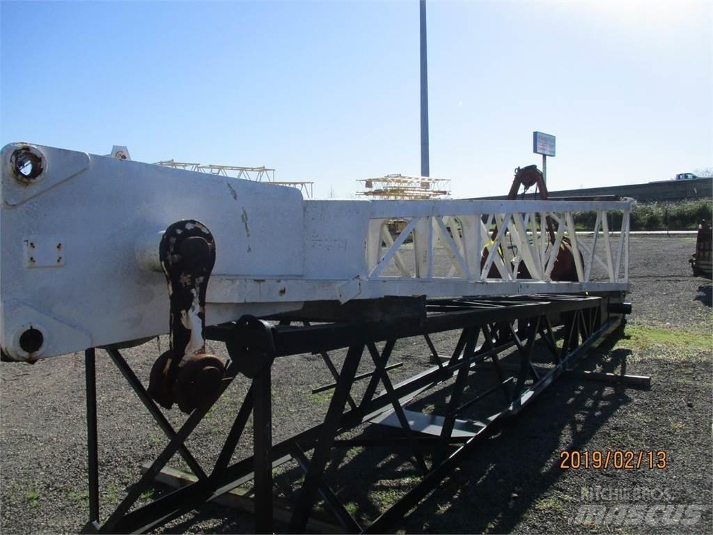 Link-Belt 18M3300 Puomit