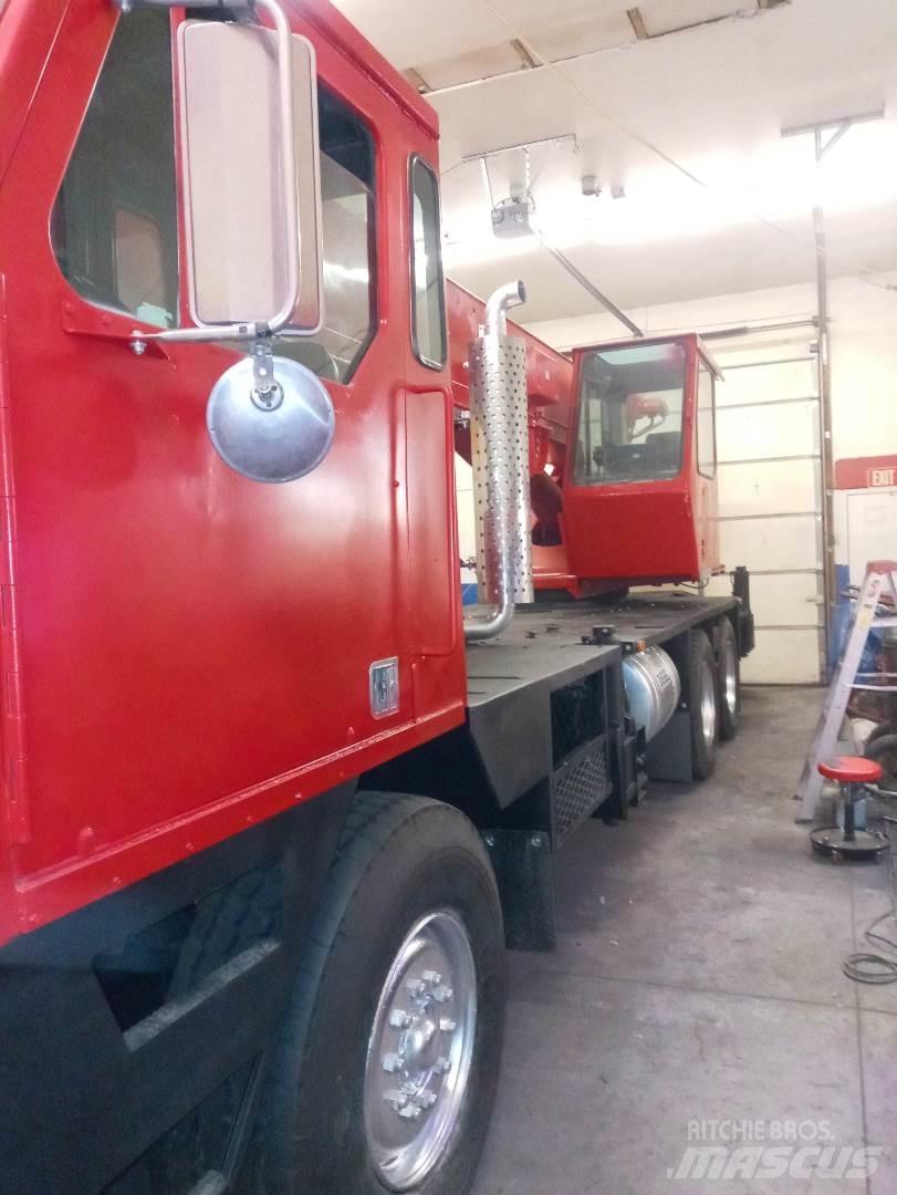 Lorain MCH 230E Mobiilinosturit
