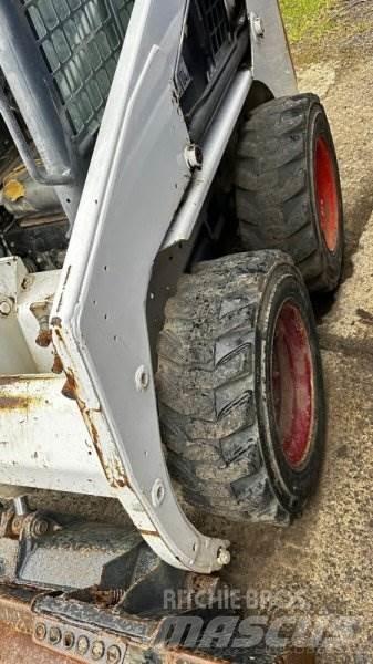Bobcat S130 Liukuohjatut kuormaajat