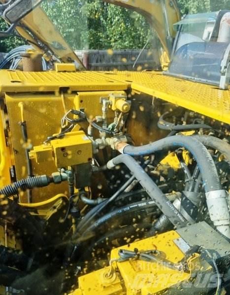 CAT 312 C Telakaivukoneet