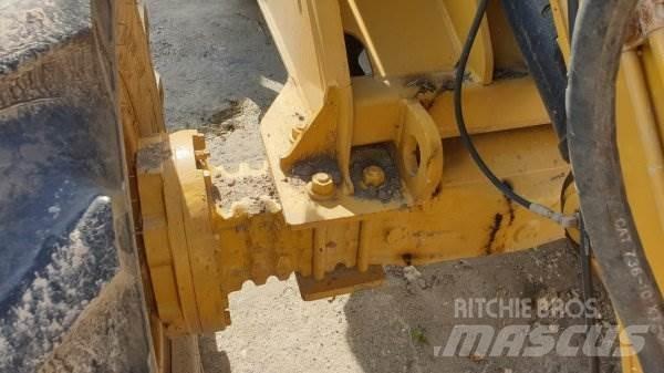 CAT 908 Pyöräkuormaajat