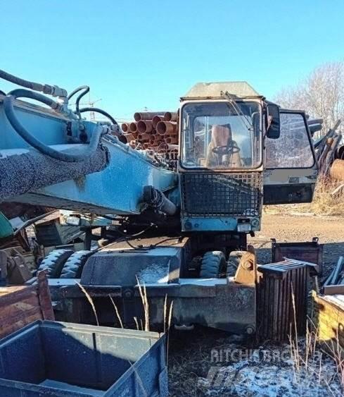Fuchs 713 Jätteenkäsittelijät