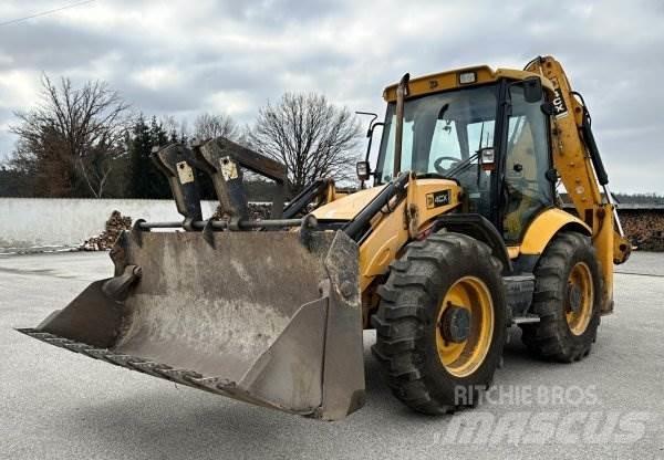 JCB 4 CX Kaivurikuormaajat