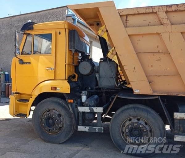  _JINÉ Kamaz - 6540 / 62-15 Maansiirtoautot
