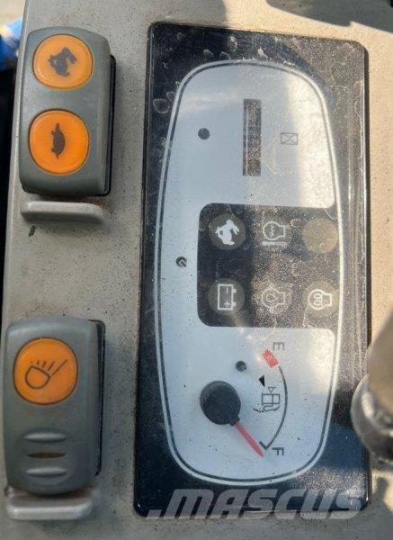 Komatsu PC 16 R-3HS Minikaivukoneet < 7t