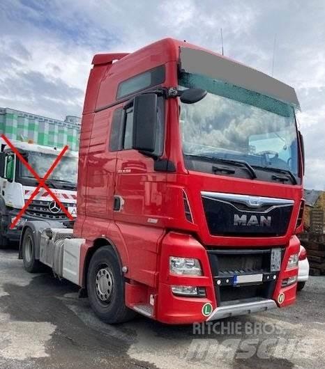 MAN TGX 18.560 Vetopöytäautot