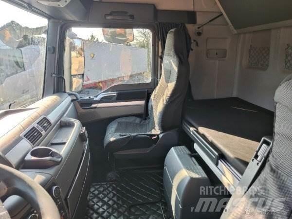 MAN TGX 24.480 Vetopöytäautot