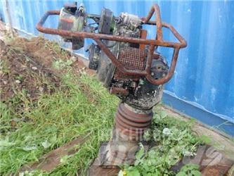 Rammax DS 68 Tärylevyt