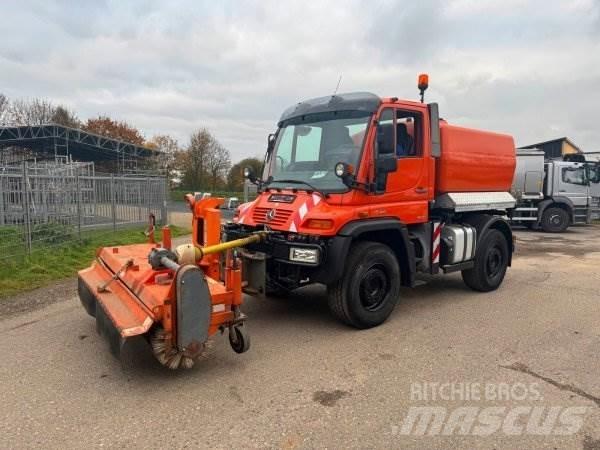 Unimog U 400 Säiliöautot
