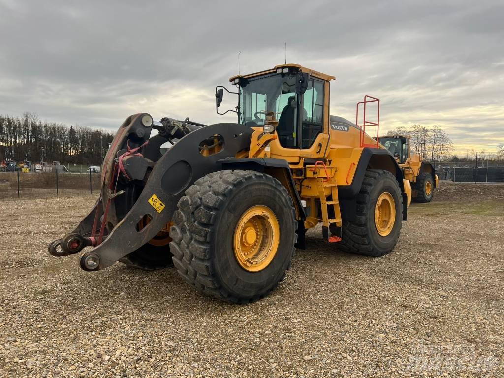 Volvo L 260 H Pyöräkuormaajat
